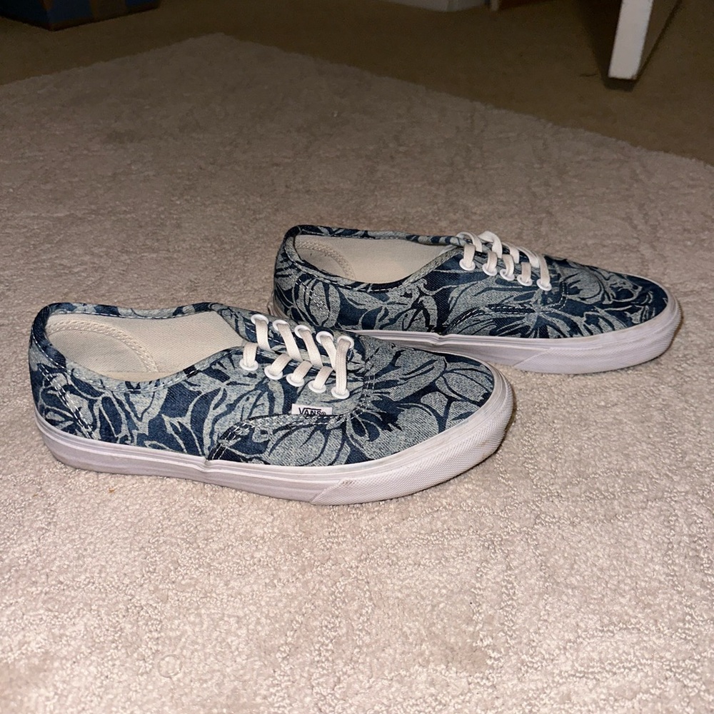 tropical Vans - Picture 4 of 6